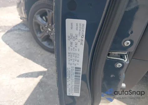 2018 Dodge Journey Crossroad z USA, uszkodzony, nr VIN 3C4PDCGG0JT490225